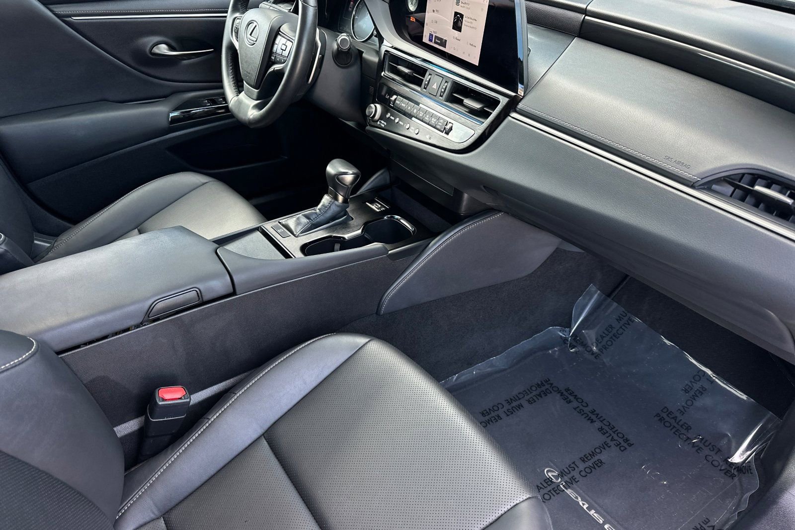 Used 2024 Lexus ES 350 w/ Accessory Package (Z2) image 19