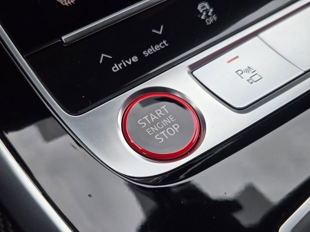 Used 2025 Audi SQ8 Premium Plus image 26