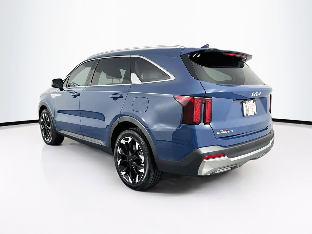 Used 2025 Kia Sorento EX FWD image 7
