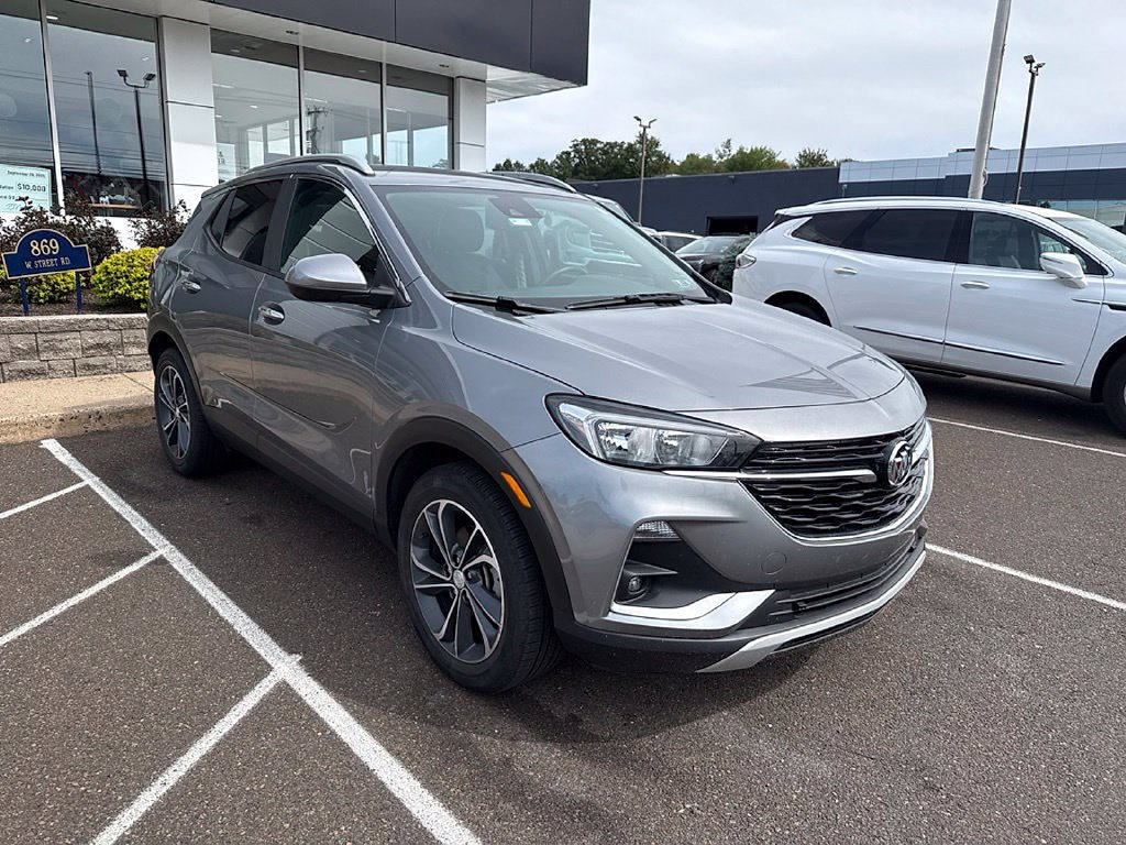 Used 2023 Buick Encore GX Select w/ Safety Package II FWD image 1