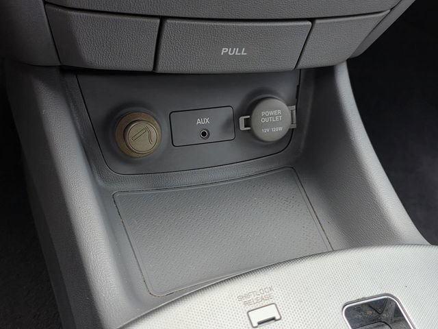 Used 2009 Hyundai Elantra GLS FWD image 16