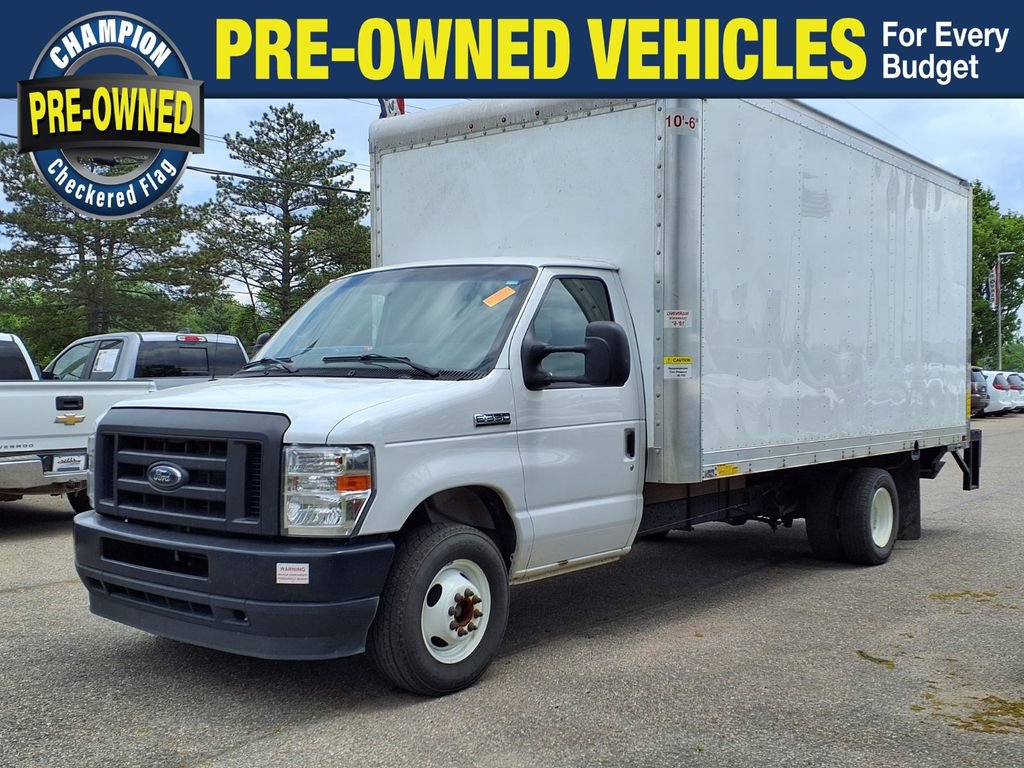 Used 2022 Ford E-350 and Econoline 350 Super Duty w/ Power Windows & Locks Group RWD image 1