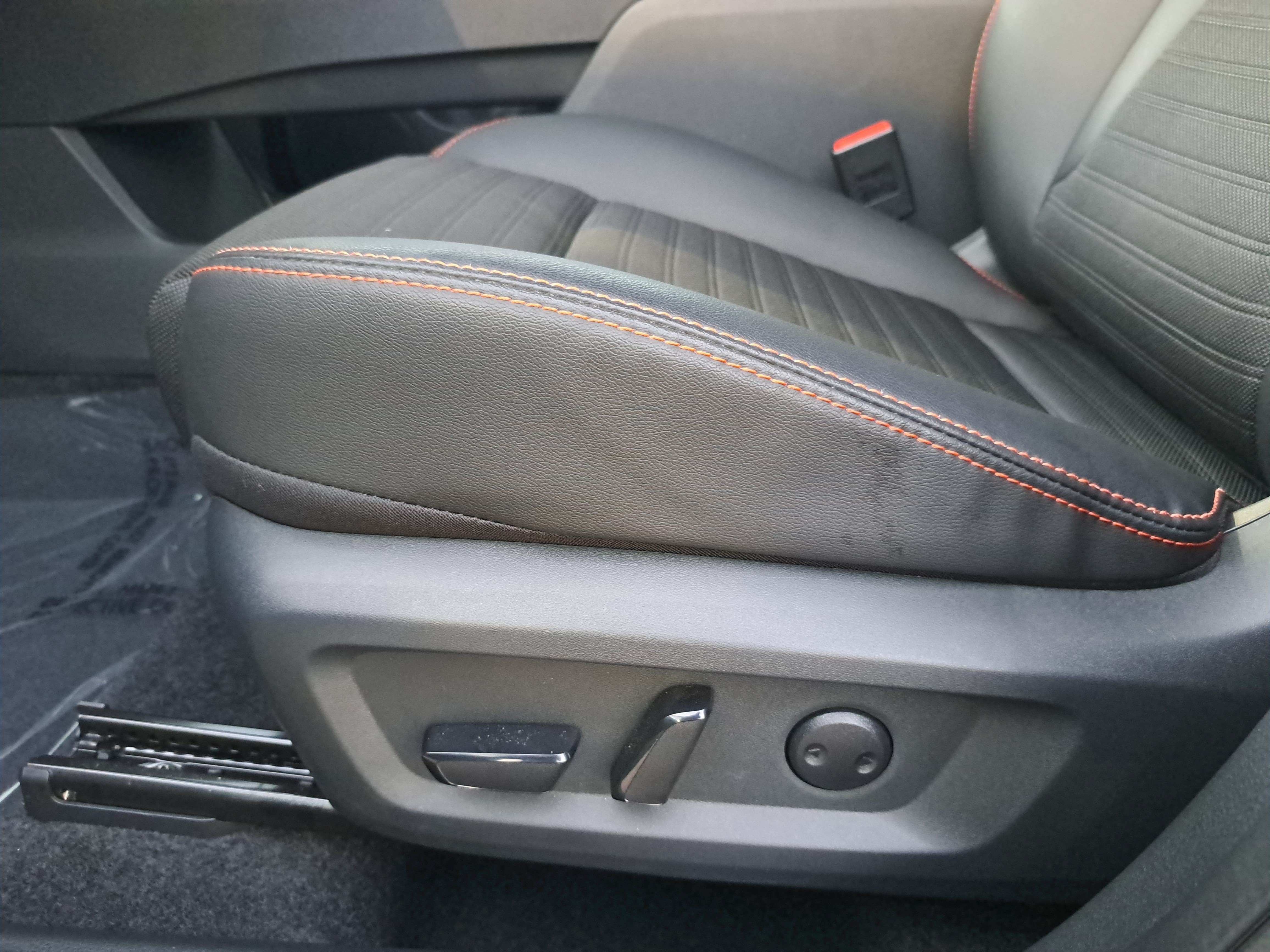 Used 2026 Nissan Rogue SV AWD/4WD image 27