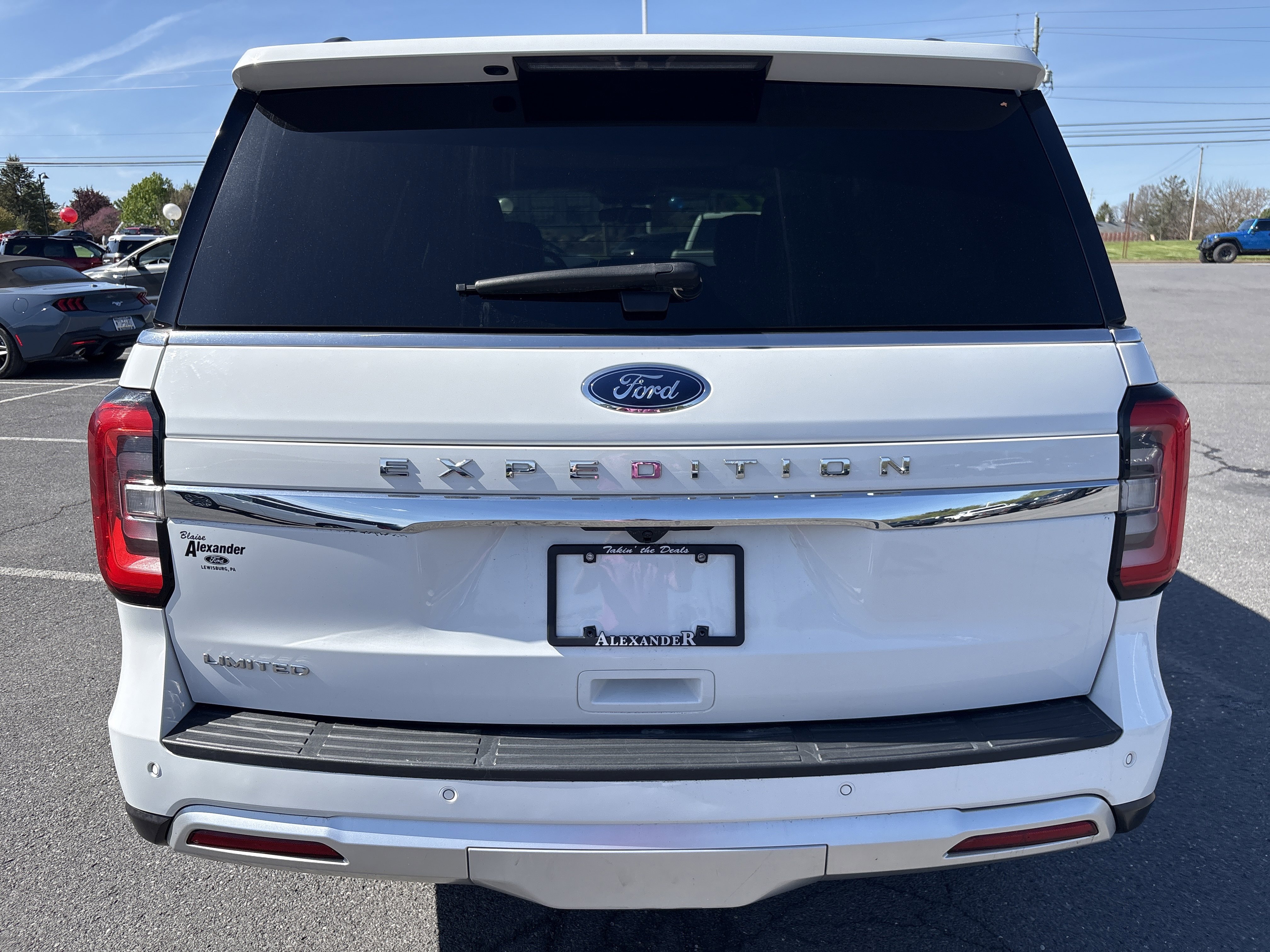 Certified 2022 Ford Expedition Limited AWD/4WD image 6