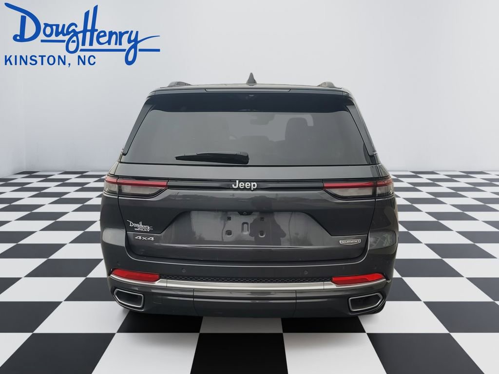 Used 2024 Jeep Grand Cherokee Summit image 4