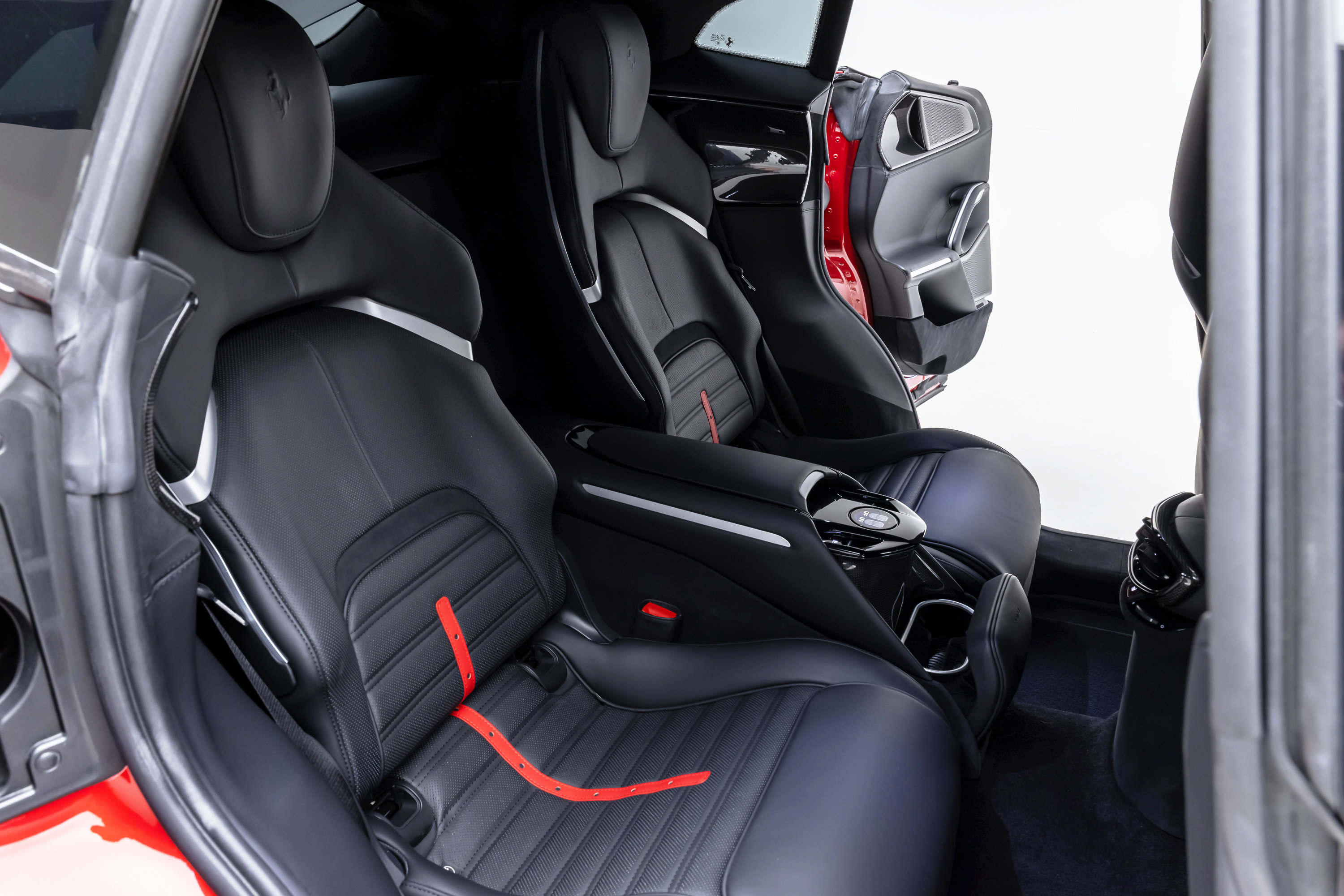 Certified 2023 Ferrari Purosangue image 30