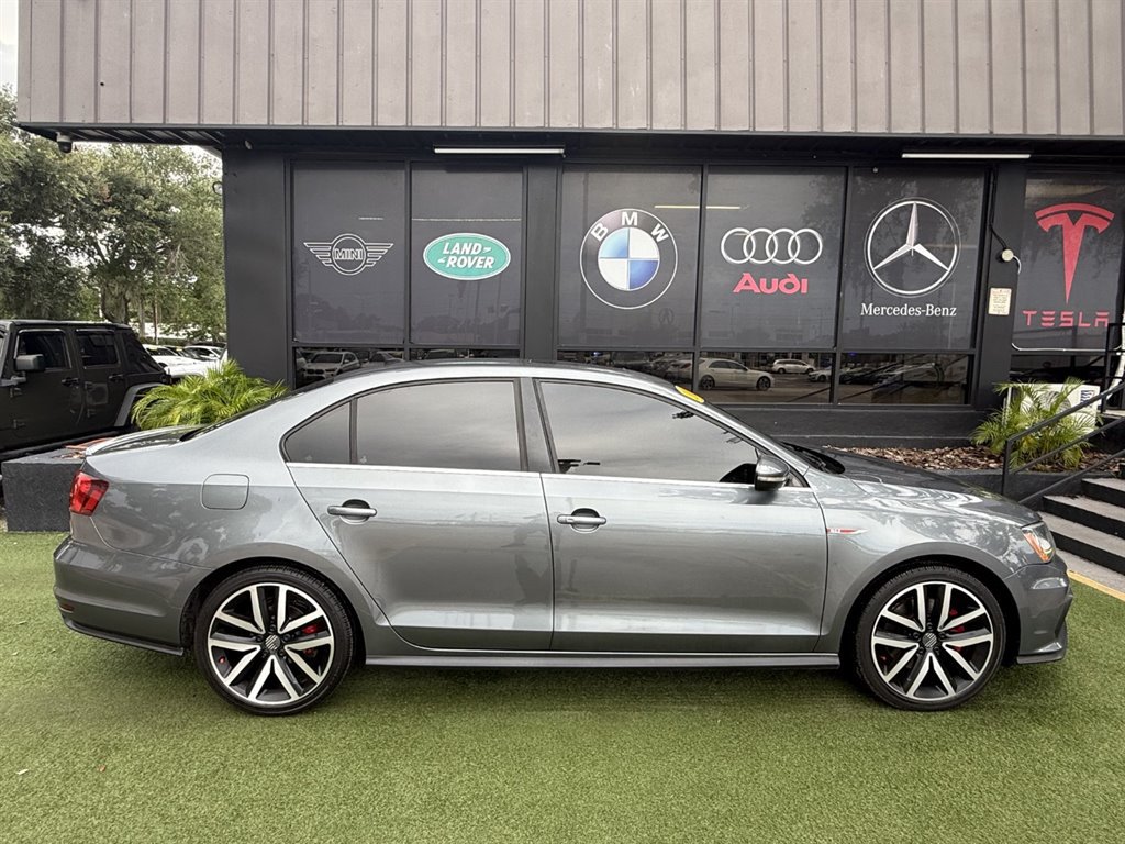 Used 2018 Volkswagen Jetta GLI FWD image 8