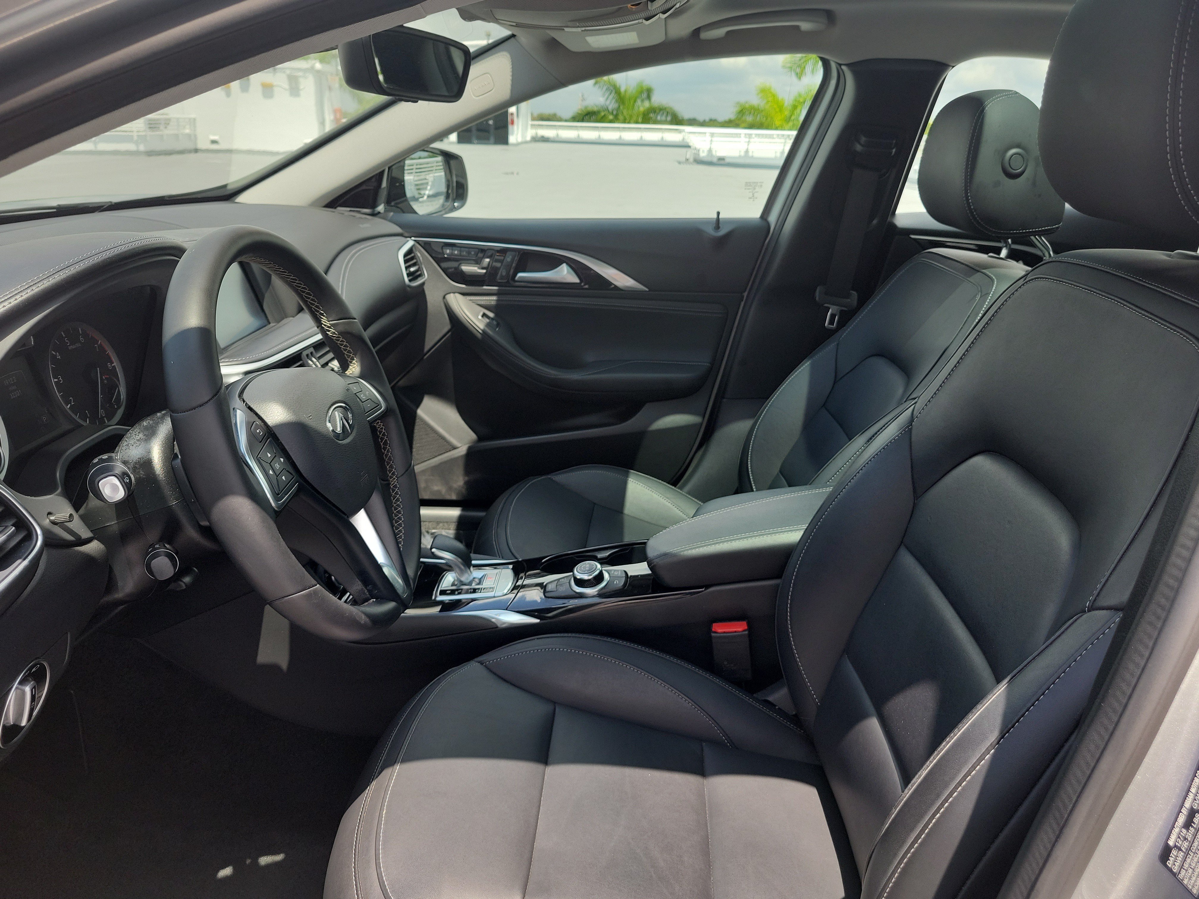 Used 2019 INFINITI QX30 w/ Cargo Package FWD image 20