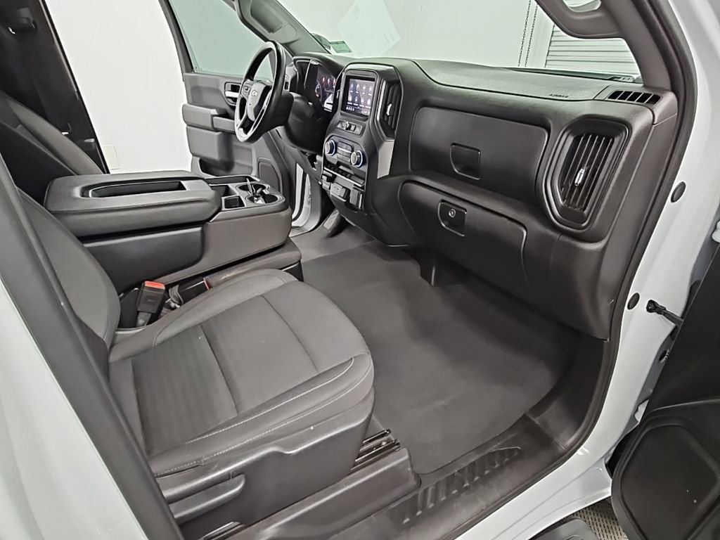 Used 2024 Chevrolet Silverado 2500 Custom w/ Custom Value Package image 30