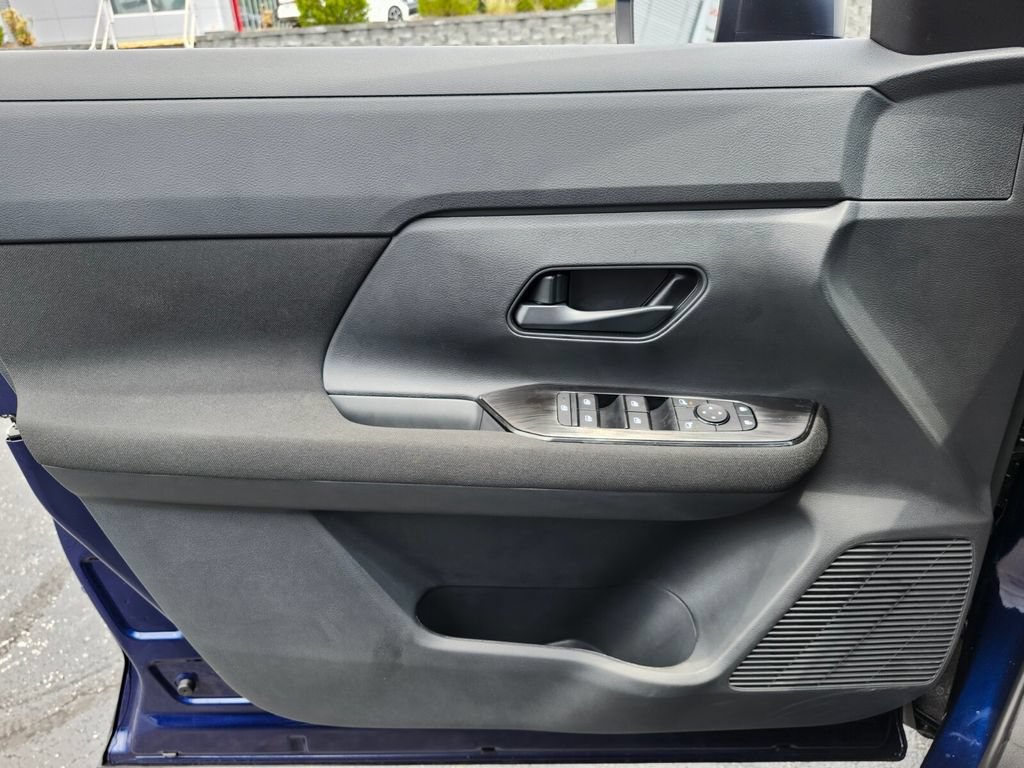 New 2026 Nissan Kicks S FWD image 13