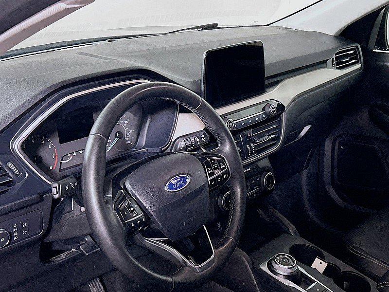 Used 2022 Ford Escape SEL image 9
