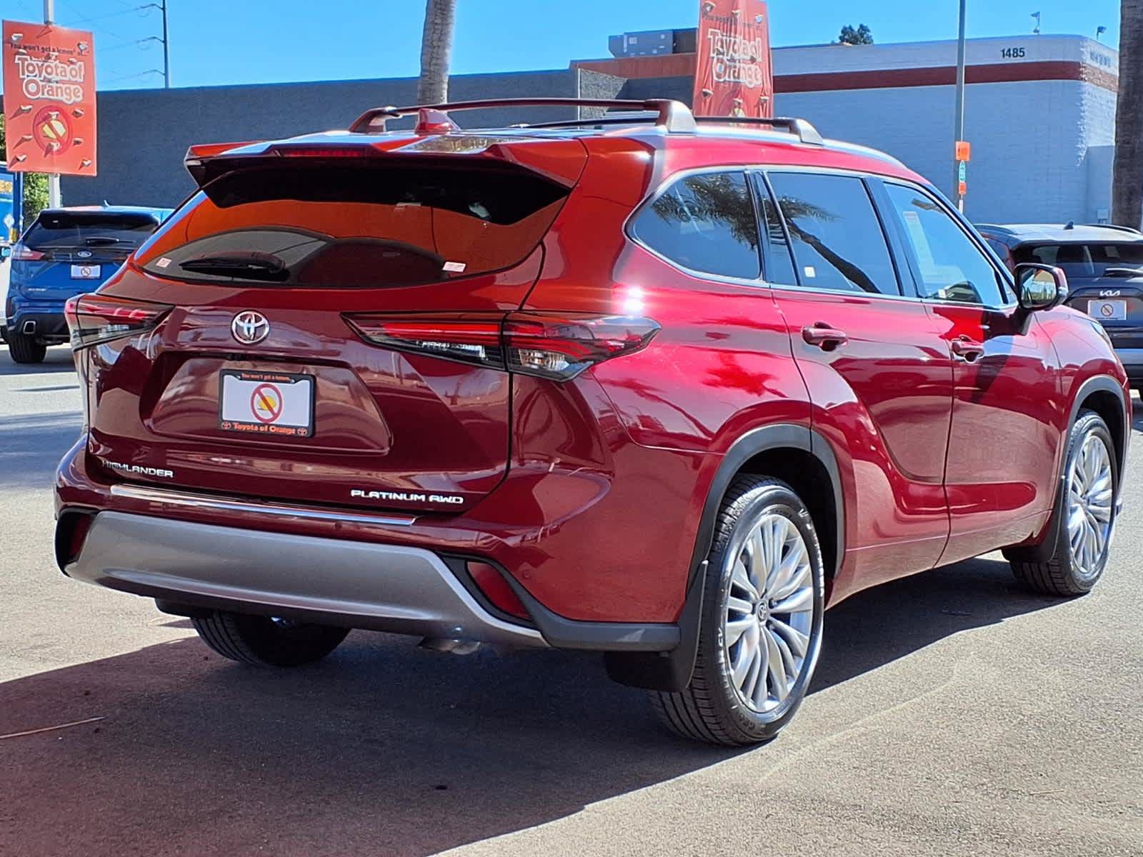 Used 2024 Toyota Highlander Platinum AWD/4WD image 6