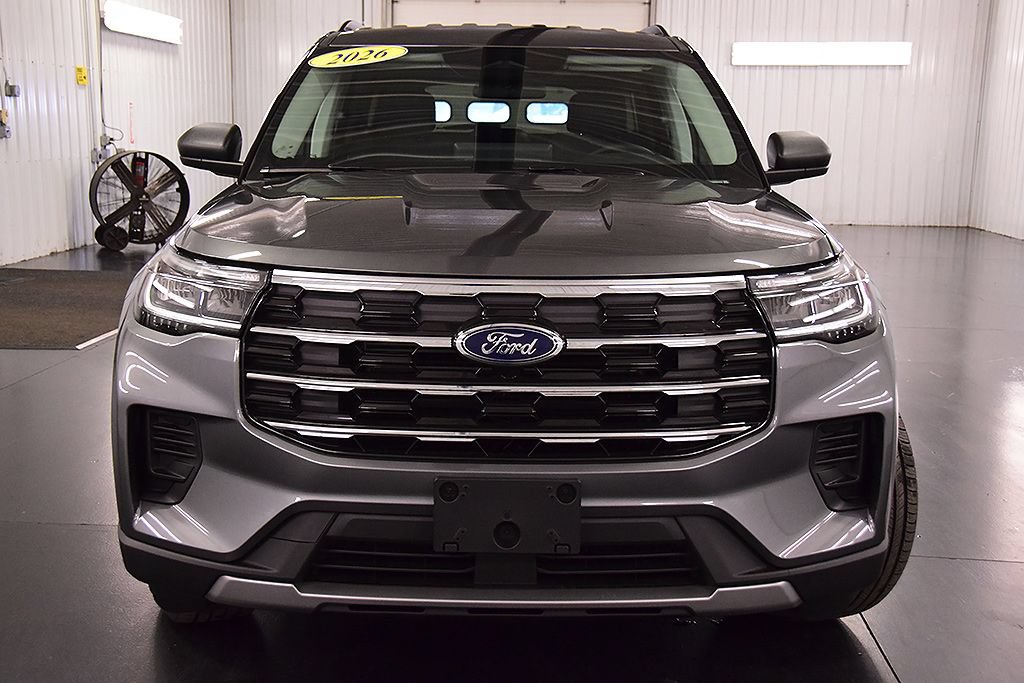 New 2026 Ford Explorer Active AWD/4WD image 2
