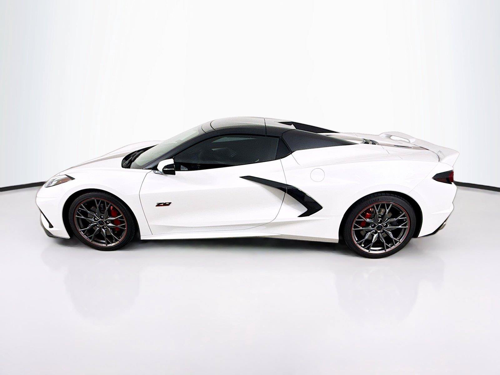 Used 2023 Chevrolet Corvette Stingray Premium Conv w/ Z51 Performance Package RWD image 28