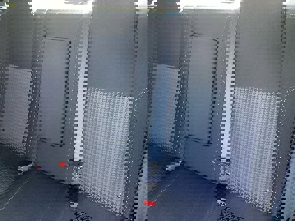 Used 2023 Dodge Challenger SXT w/ Cold Weather Group image 18