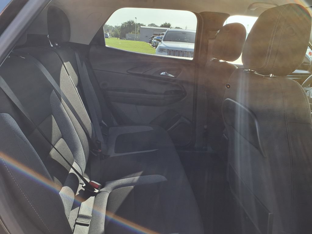 Used 2025 Chevrolet TrailBlazer LT FWD image 20