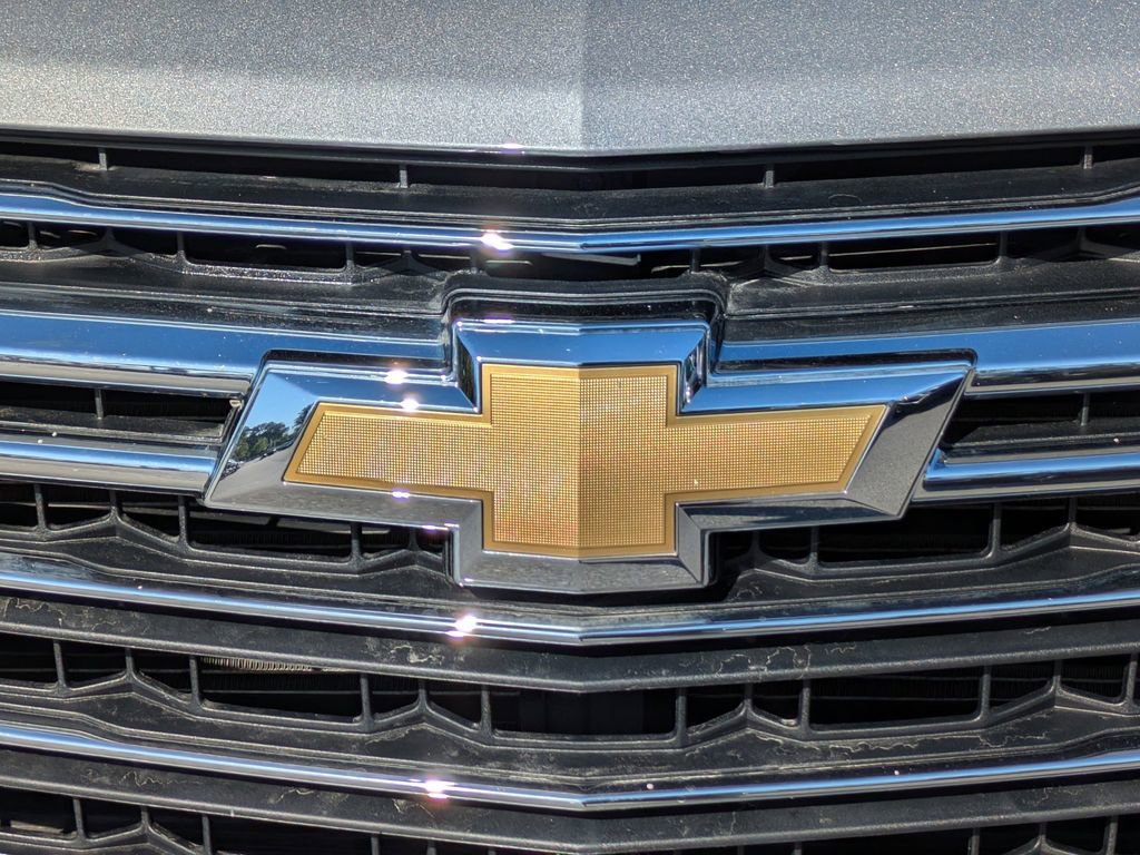 Used 2023 Chevrolet Traverse LT w/ LPO, Floor Liner Package AWD/4WD image 11
