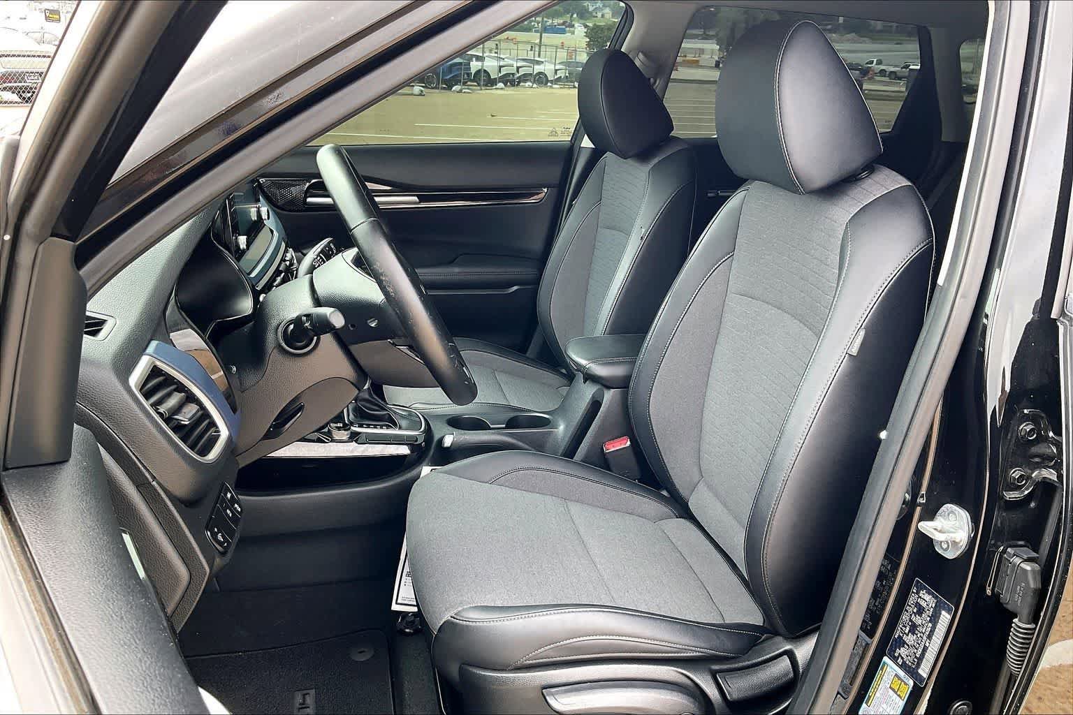 Certified 2023 Kia Seltos S FWD image 11