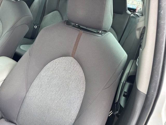 Used 2020 Toyota Camry LE FWD image 10