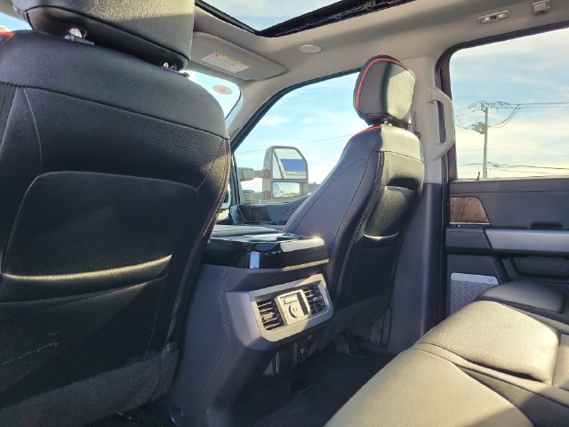 Certified 2024 Ford F250 Lariat w/ Lariat Ultimate Package AWD/4WD image 15
