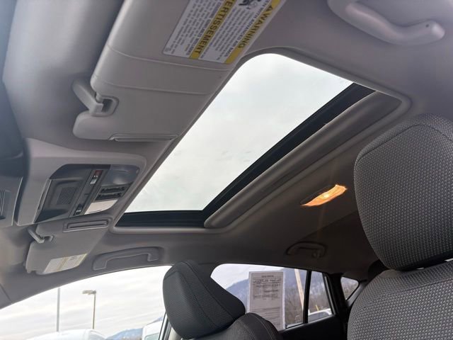 Used 2024 Subaru Crosstrek 2.0i Premium image 28