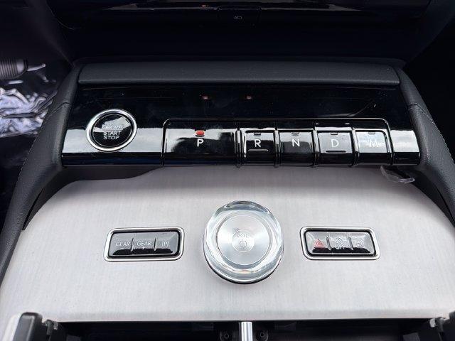 New 2027 Lincoln Navigator Reserve w/ Jet Appearance Package AWD/4WD image 32