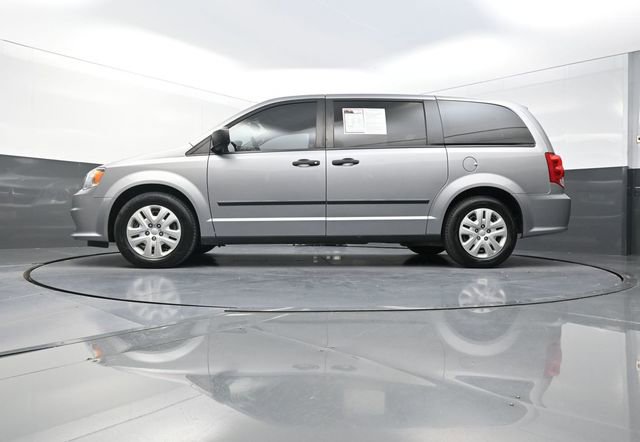 Used 2015 Dodge Grand Caravan American Value Package w/ UConnect Hands-Free Group image 22