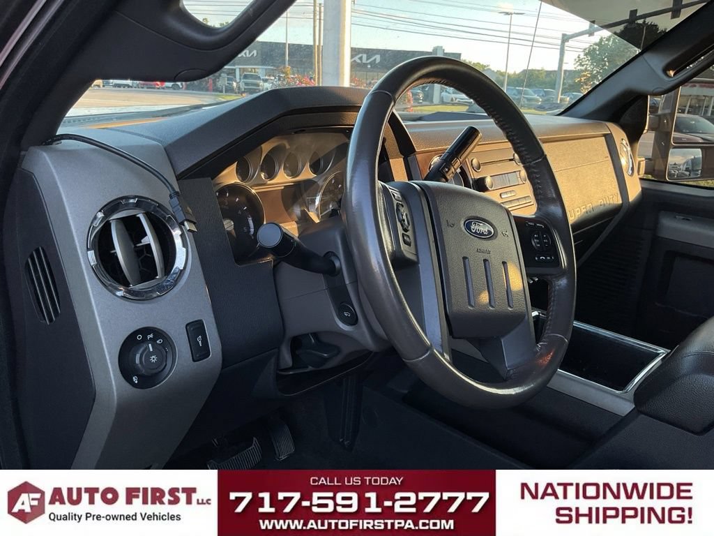 Used 2011 Ford F250 Lariat w/ Lariat Interior Pkg AWD/4WD image 8
