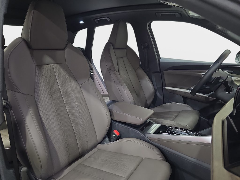 Used 2025 Audi Q5 Prestige AWD/4WD image 12