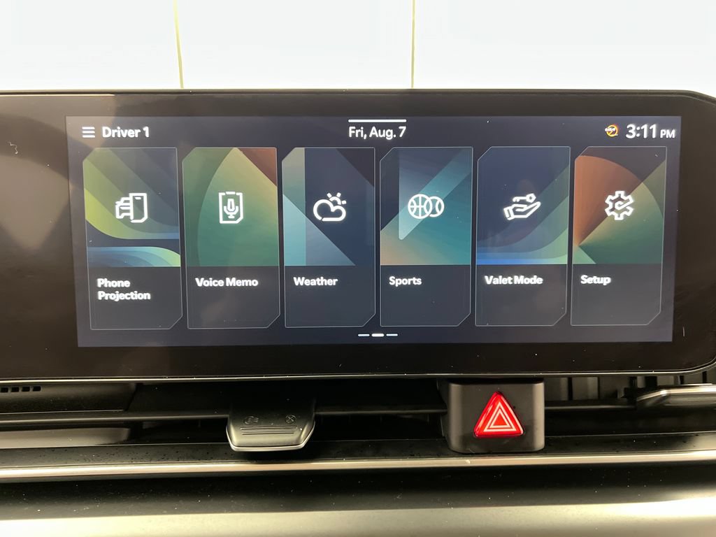 Used 2025 Kia Carnival FWD image 66