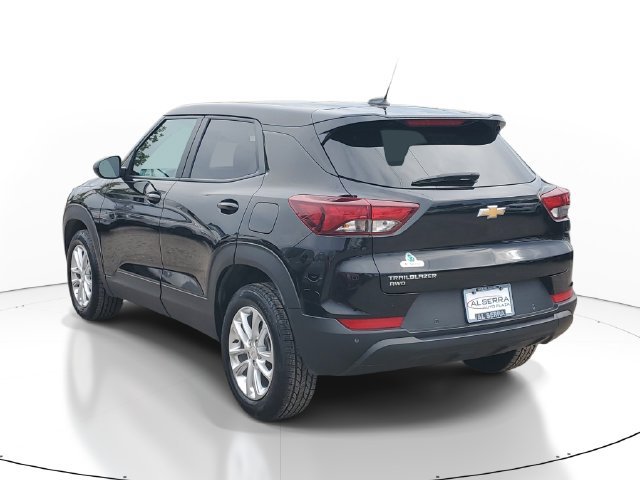 Certified 2024 Chevrolet TrailBlazer LS w/ LS Convenience Package AWD/4WD image 3