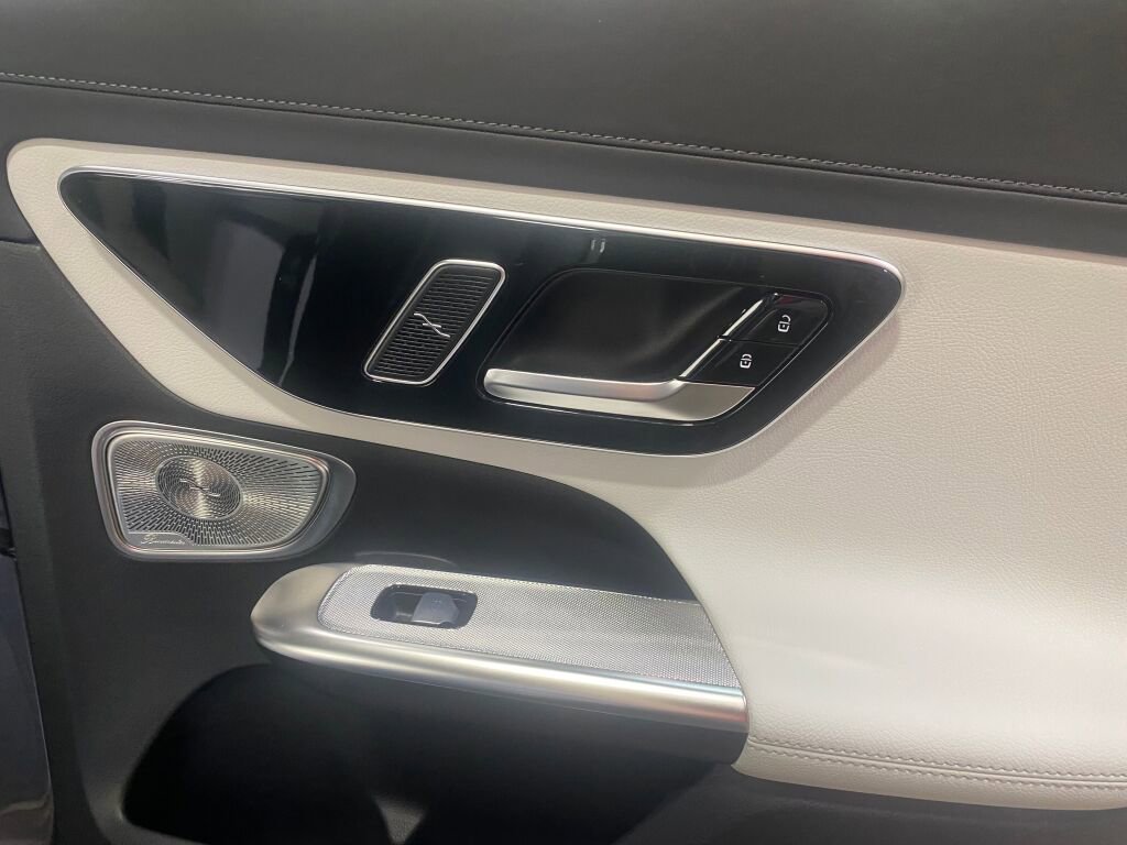 Certified 2023 Mercedes-Benz GLC 300 4MATIC image 23