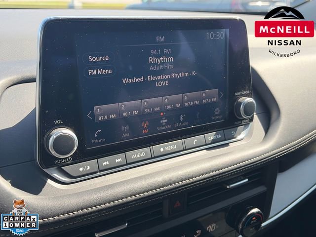 Used 2025 Nissan Rogue SV image 19