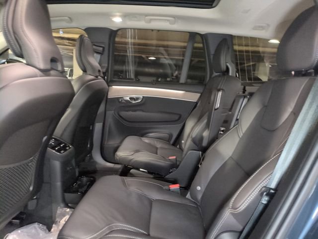 New 2026 Volvo XC90 T8 Ultra w/ Protection Package image 26