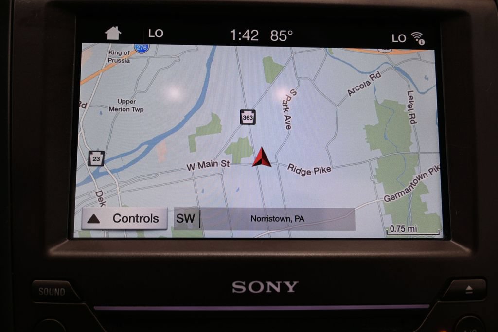 Used 2018 Ford Fusion Energi Titanium FWD image 19