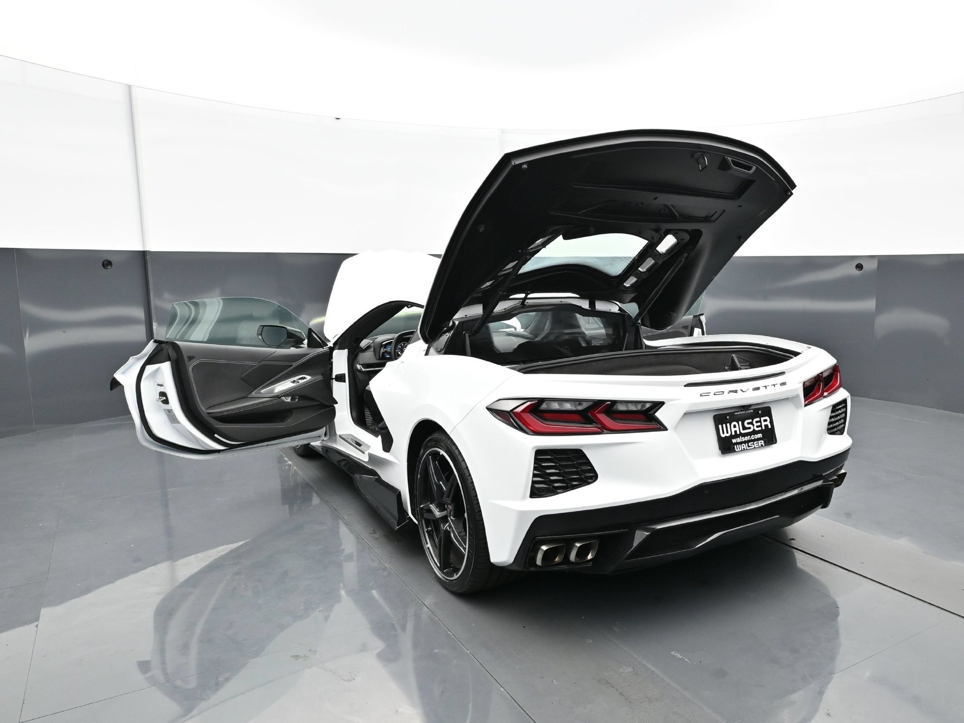 Used 2022 Chevrolet Corvette Stingray Coupe w/ Z51 Performance Package RWD image 36