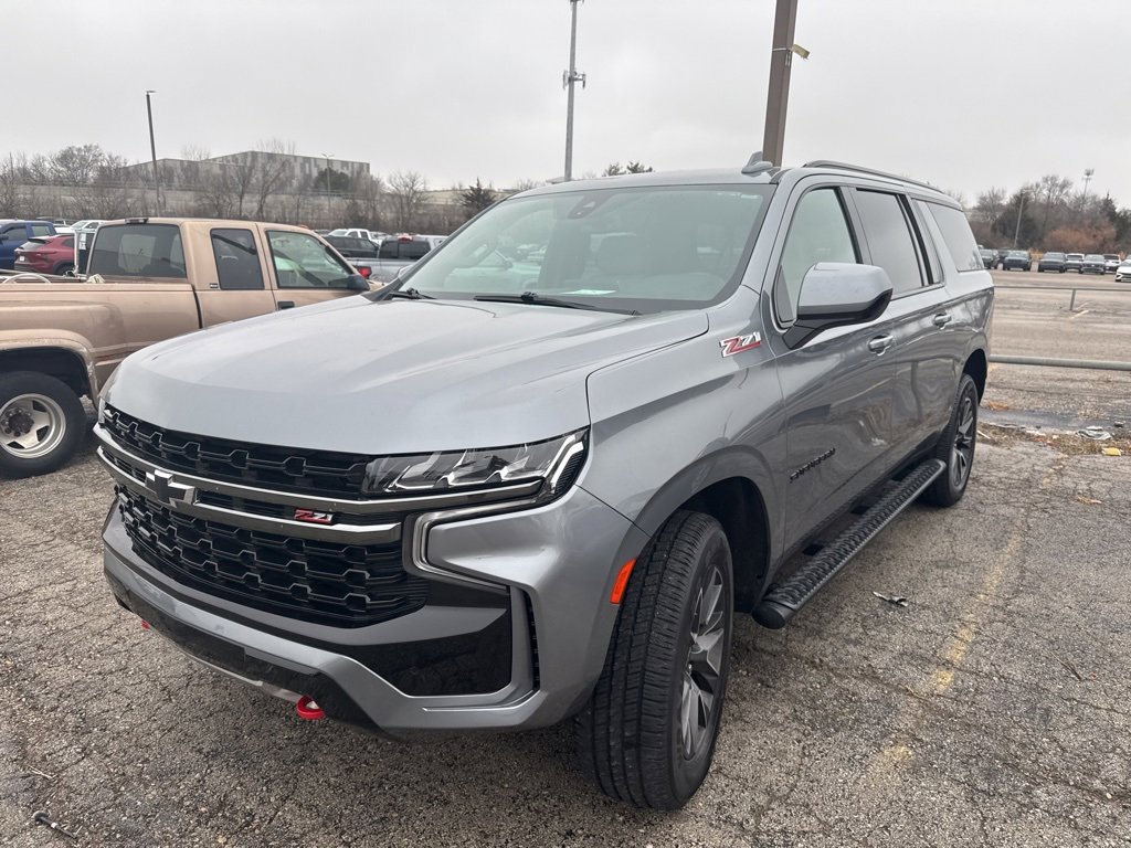Used 2022 Chevrolet Suburban Z71 image 3
