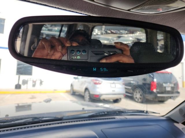 Used 2004 Nissan Xterra XE RWD image 28