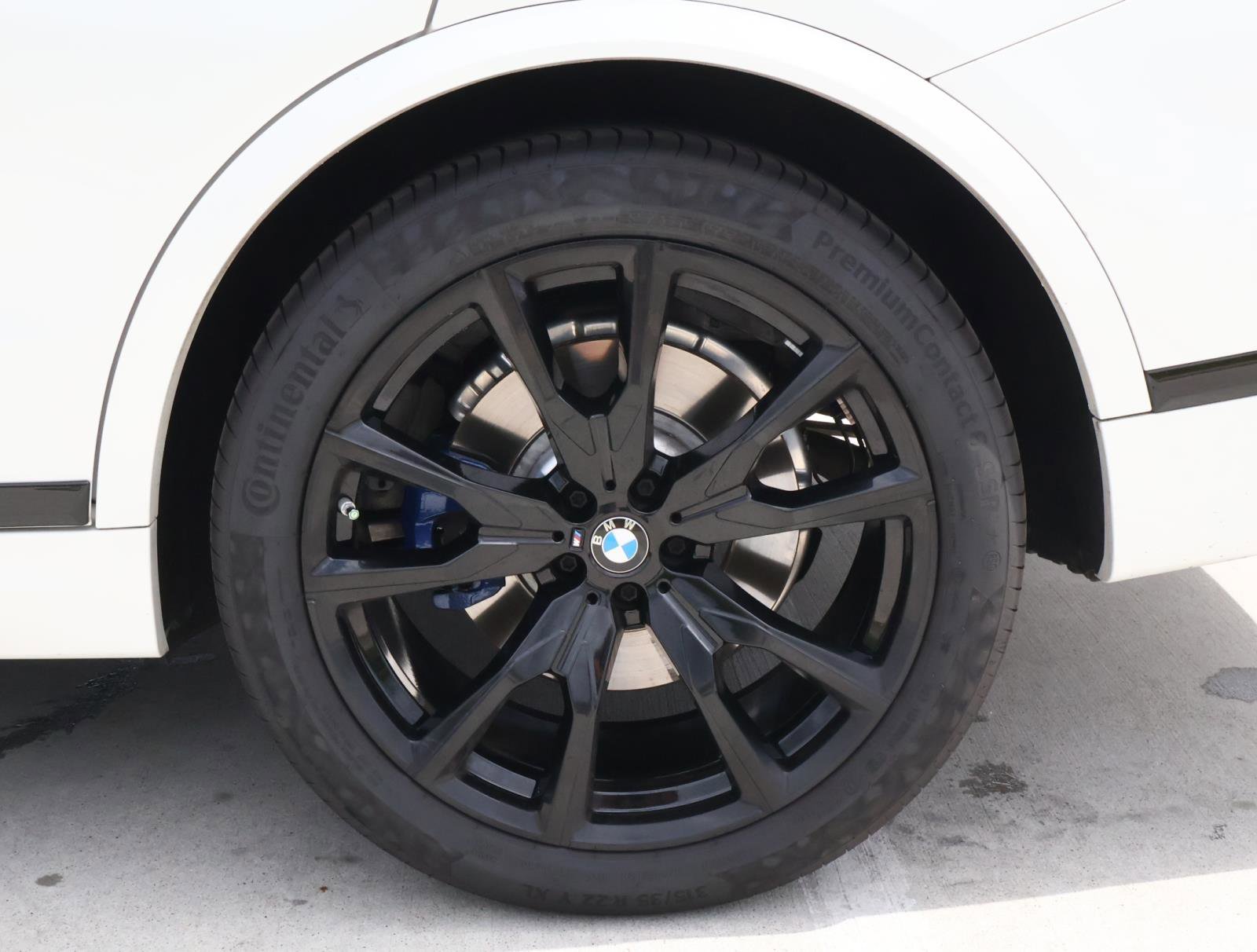 Used 2026 BMW X7 xDrive40i w/ Executive Package AWD/4WD image 9