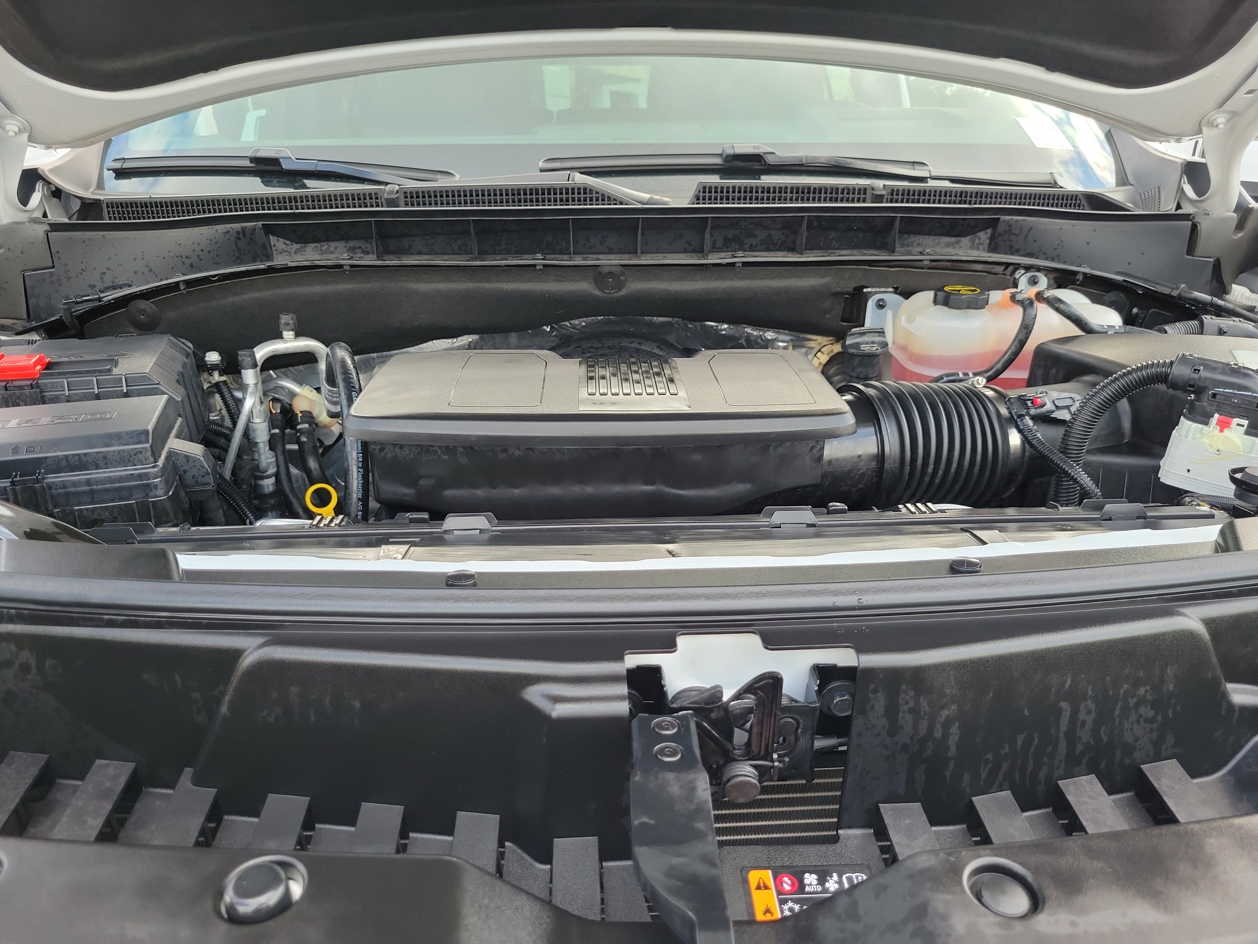 Used 2025 GMC Yukon XL Denali AWD/4WD image 28