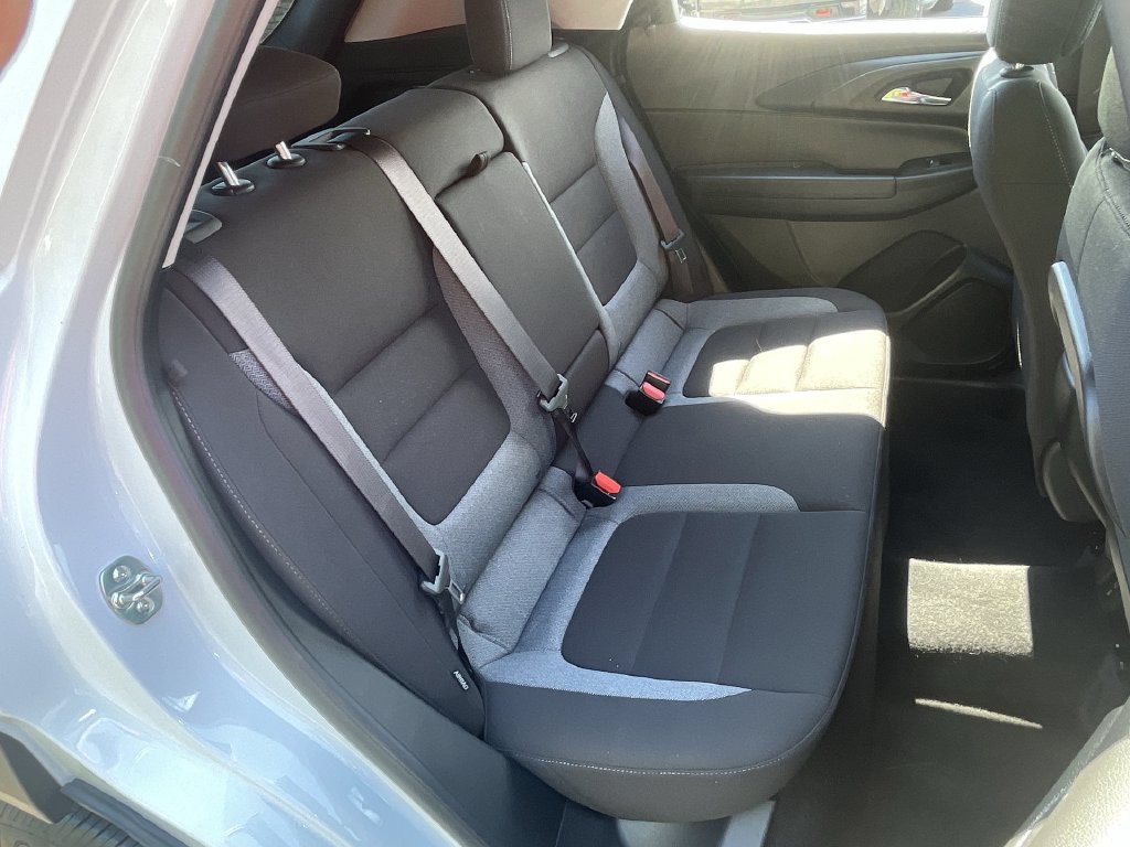 Used 2025 Chevrolet TrailBlazer LT w/ Convenience Package AWD/4WD image 26