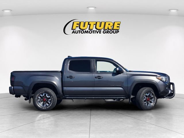 Used 2019 Toyota Tacoma TRD Off-Road image 4