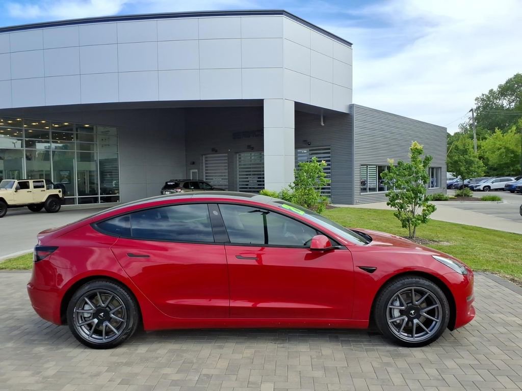 Used 2021 Tesla Model 3 Long Range AWD/4WD image 9