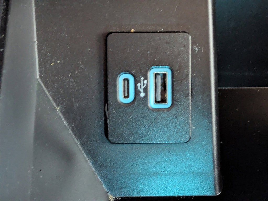 Used 2021 Ford F150 Lariat image 23