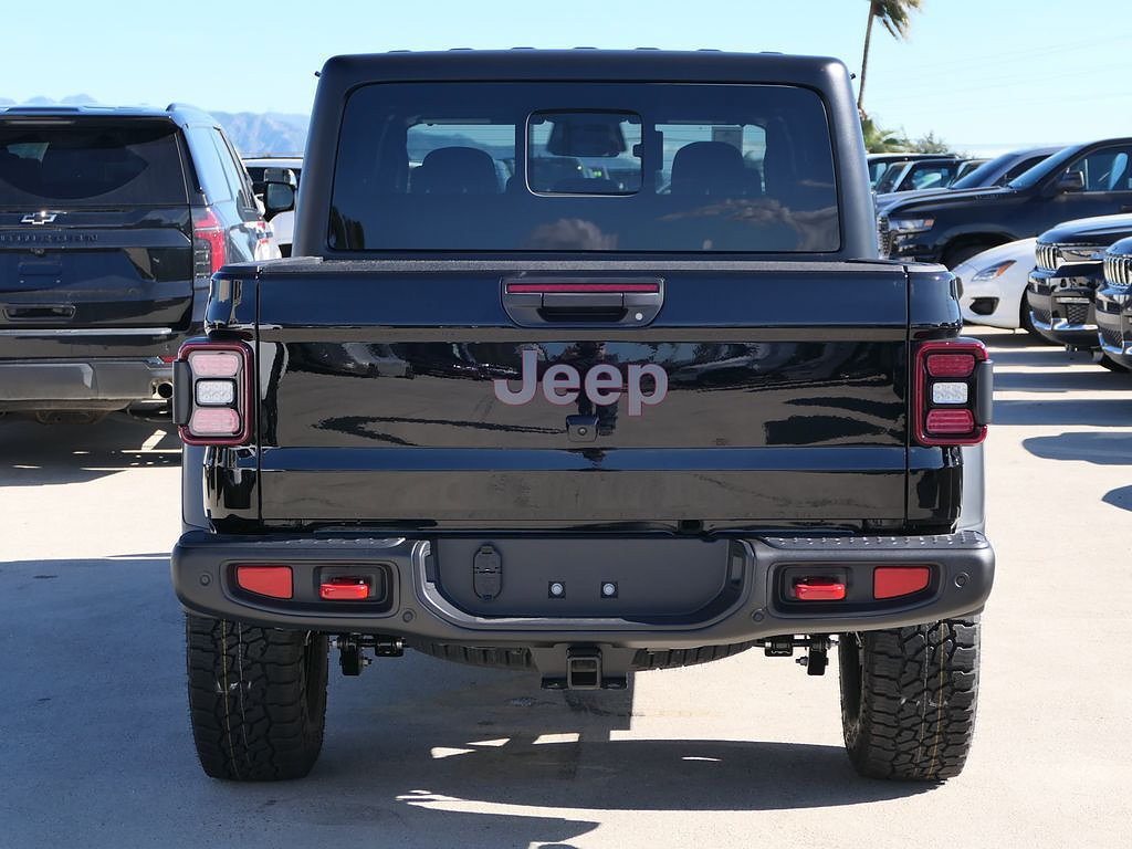New 2026 Jeep Gladiator Rubicon w/ Safety Group AWD/4WD image 4