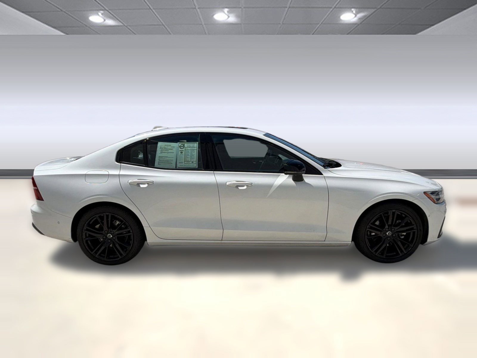 Used 2024 Volvo S60 B5 Plus FWD image 8