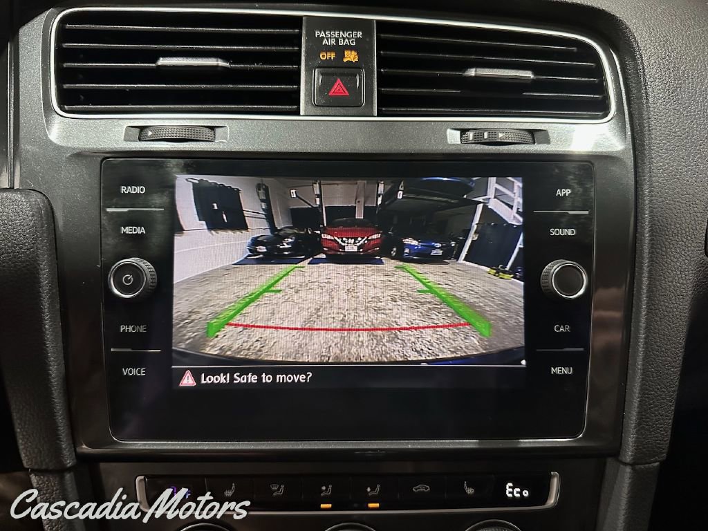 Used 2019 Volkswagen e-Golf SE w/ Driver Assistance Package image 14