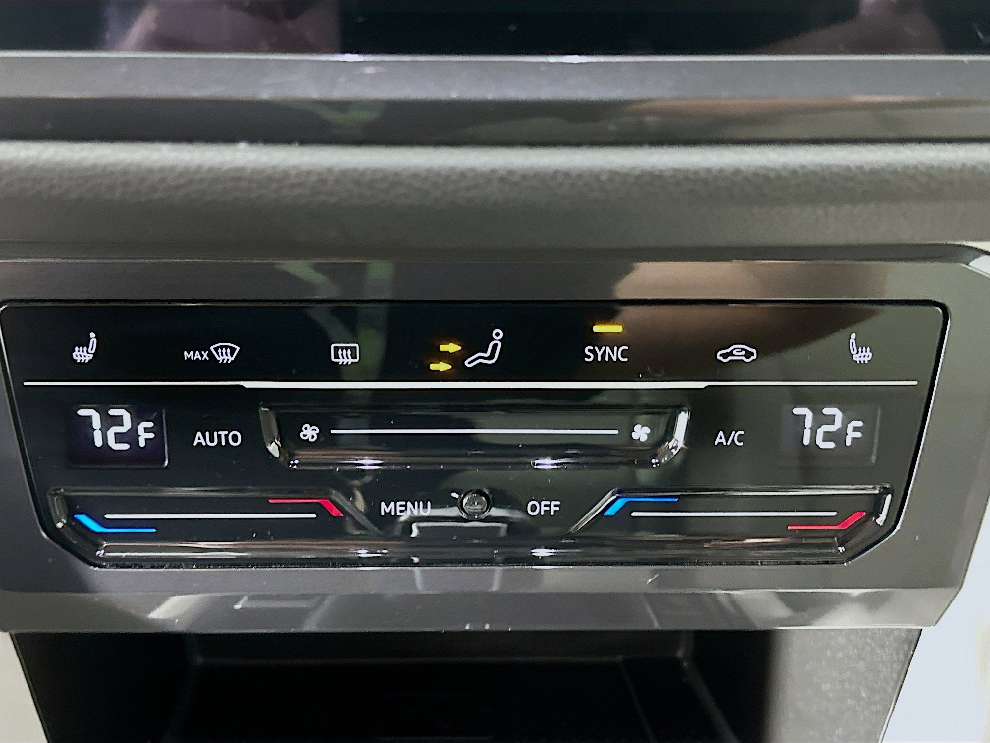 Used 2022 Volkswagen Tiguan SE image 34