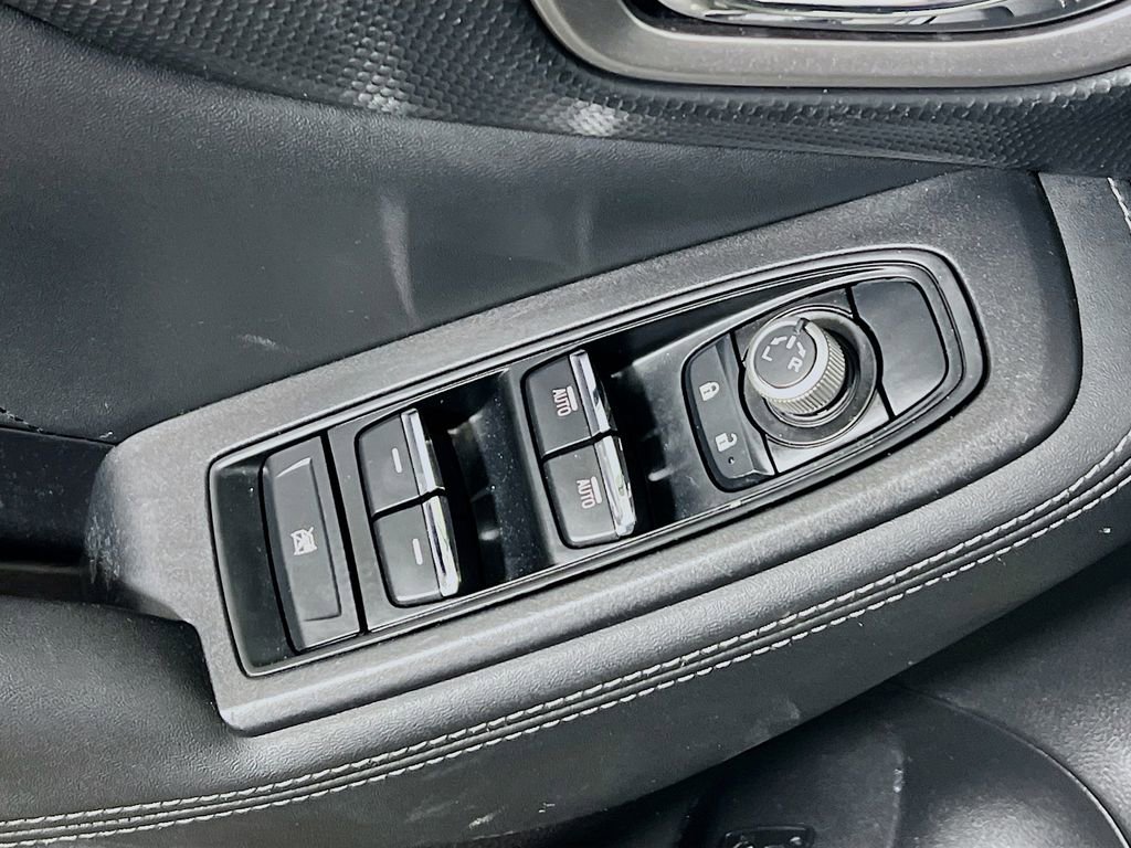 Used 2019 Subaru Forester Limited w/ Popular Package #3 image 16