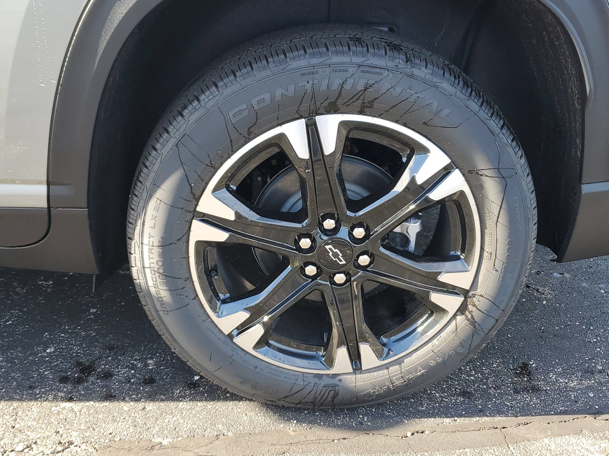 New 2027 Chevrolet Traverse LT AWD/4WD image 6